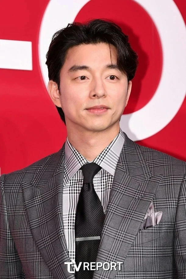 idm gong yoo new photoshoot