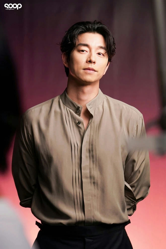 d1m gong yoo new photoshoot