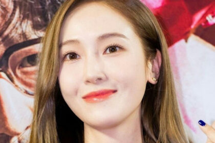 jessica airport gagging controversy img1