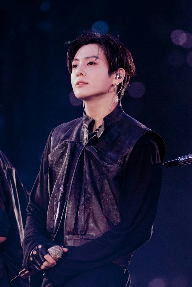 jungkook netflix reaction 2