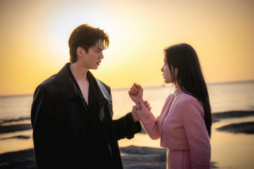5 K-Dramas That Succeeded Thanks to Incredible Cast Chemistry Despite Weak Scripts My Demon 1 25102334