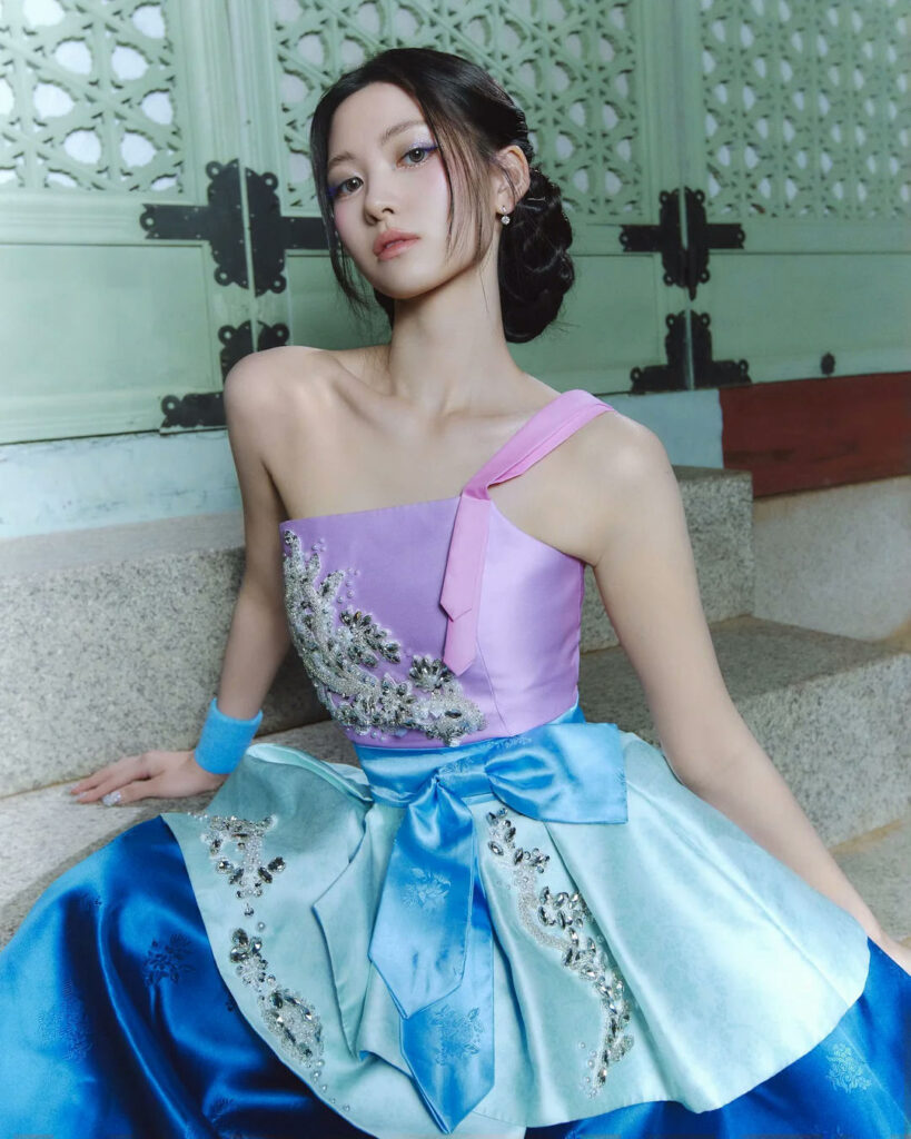Rookie K-Pop Duo Gain Attention for Ethereal Visuals and Unique Korean Traditional Sound dodree 1