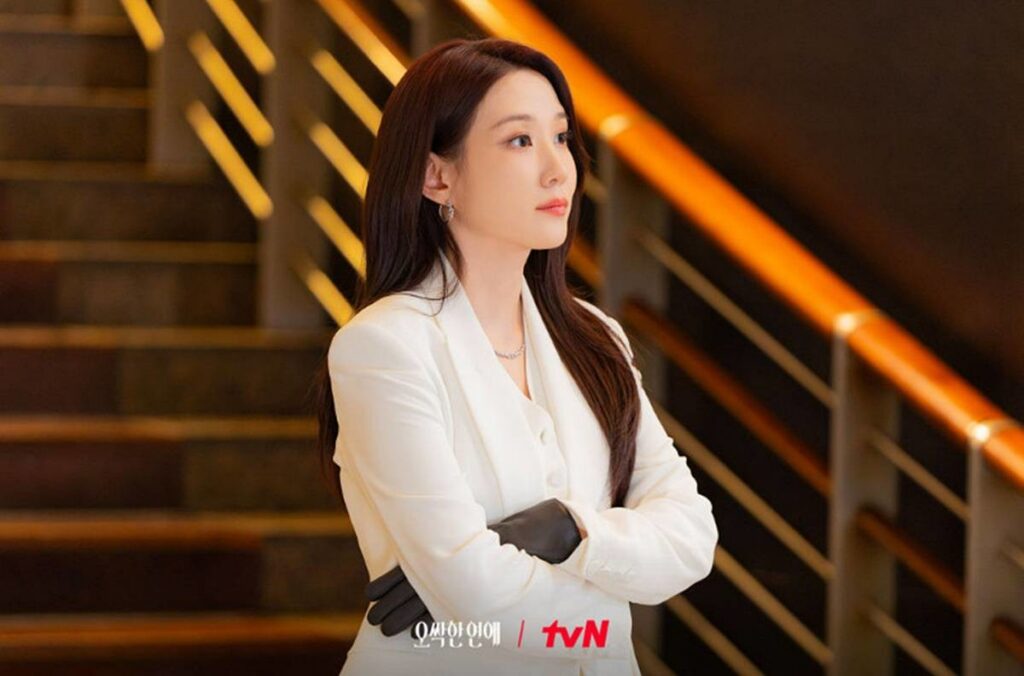 Will the 17.5% Hit Phenomenon Emerge? ‘Spooky in Love’ Launches Simultaneously on tvN and Netflix Park Eun Bin as chaebol heiress Cheon Yeo ri