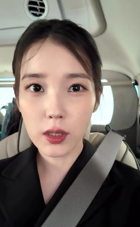 IU Shares Relatable Update After Hand-Printing Mishap: "I Felt Something Was Wrong" IU Shares Relatable Update After Hand Printing Mishap 1
