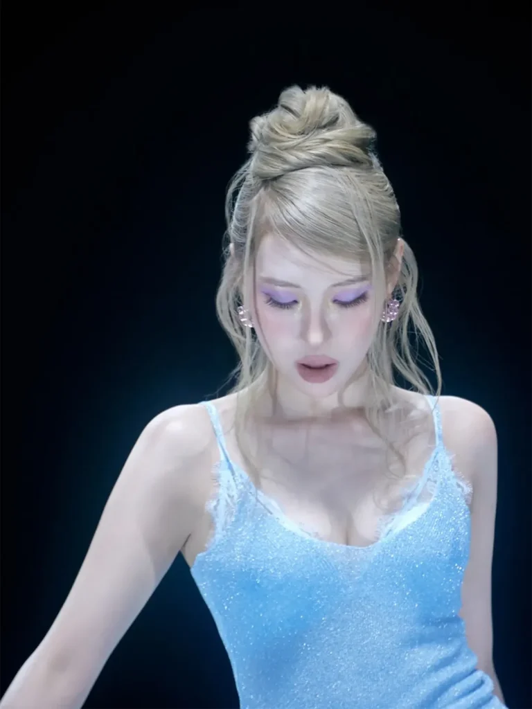 "Is This the Sunmi We Knew?" Sunmi Stuns with a Radical Styling Transformation Sunmi Forever July 3