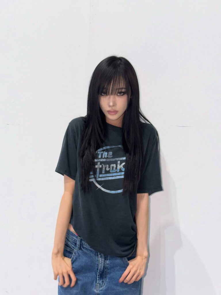 aespa’s Giselle Flaunts Defined Abs and Toned Silhouette in Bold New Streetwear Photoshoot aespas Giselle Flaunts Defined Abs and Toned Silhouette 6