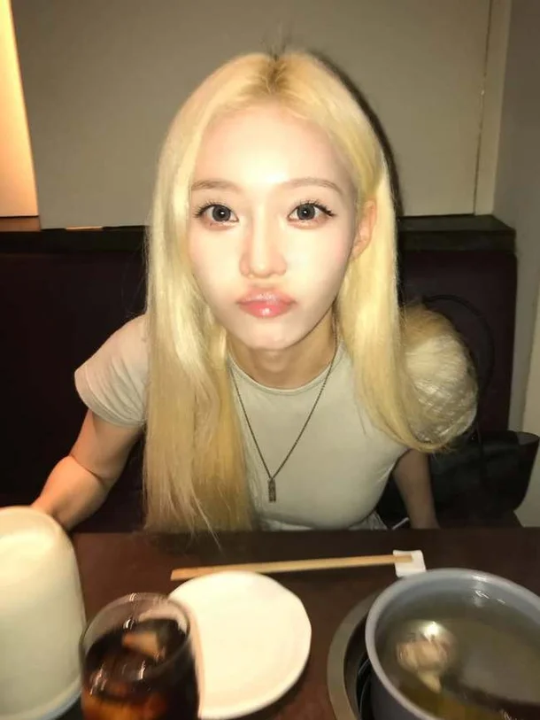 aespa's Winter Flaunts Toned Abs and Adorable Charm in Travel Photos Holding a Massive Beer Glass aespa winter instagram abs crop top japan fanmeeting 4