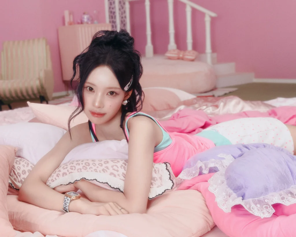 TOP 30 K-Pop Girl Group Member Brand Reputation Rankings for July 2026: RESCENE's Woni Claims #1 Spot WONI RESCENE