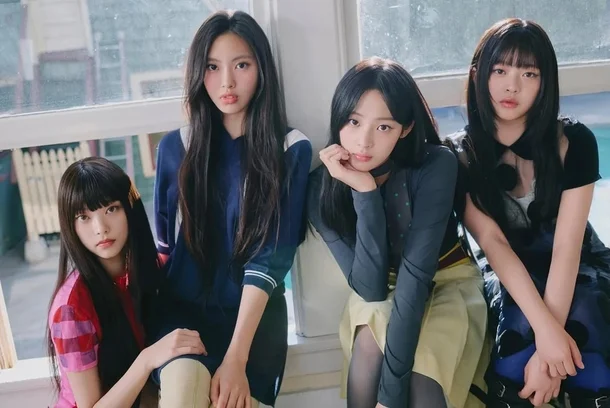 NewJeans Releases Waves of New Social Media Content for 4th Debut Anniversary newjeans 4th anniversary social media content 4 members 3