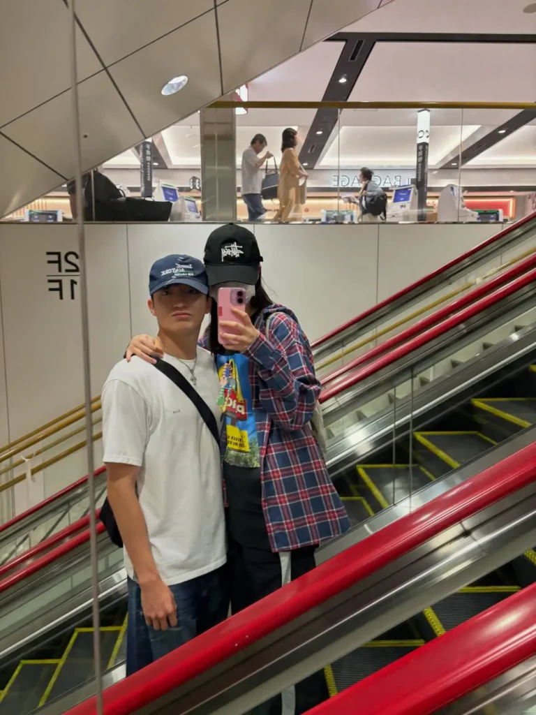 Openly Sweet! Vata Posts Adorable Date Photos to Celebrate Girlfriend Ji Ye Eun’s Birthday VATA Ji Ye Eun Photo 2