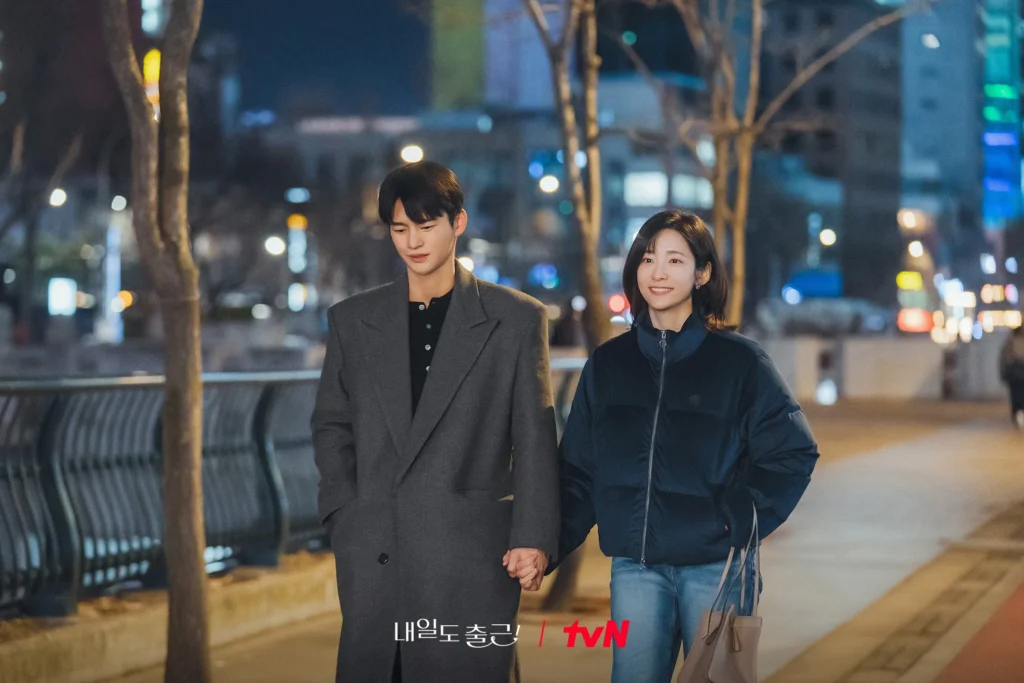 'Seo In-guk – Park Ji-hyun' Wrap Up Office Romance with 4.6% Rating in 'See You at Work Tomorrow!' Finale See You at Work Tomorrow 03