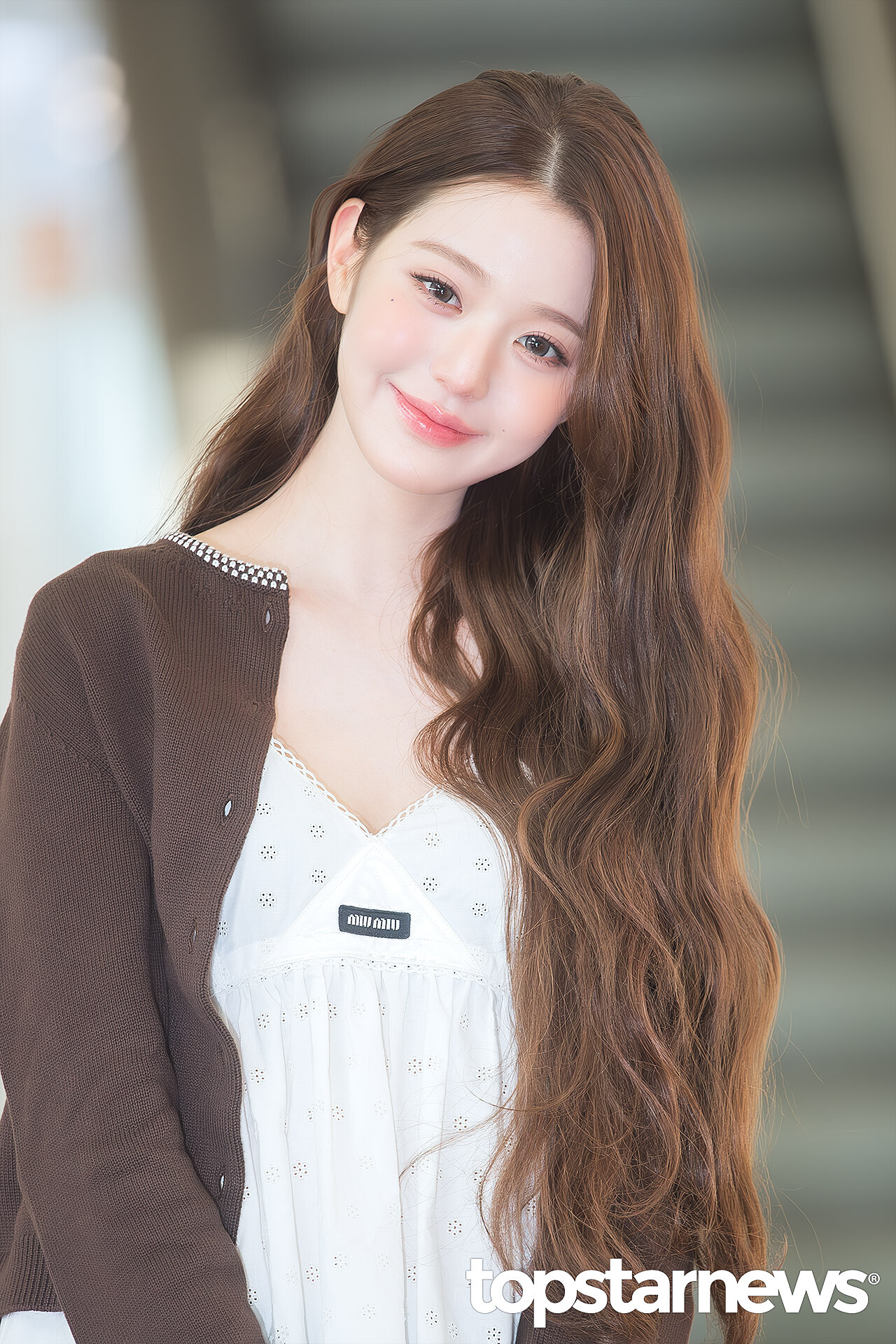 001 260513 Wonyoung at GMP Airport 1