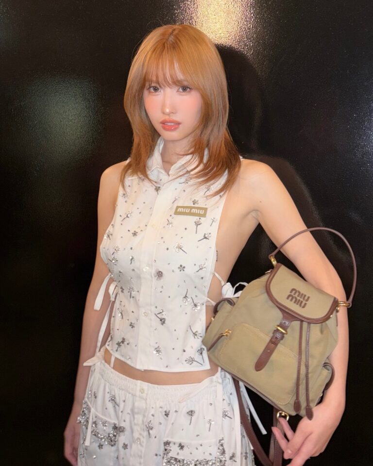 001 260603 Momo Instagram Update 1